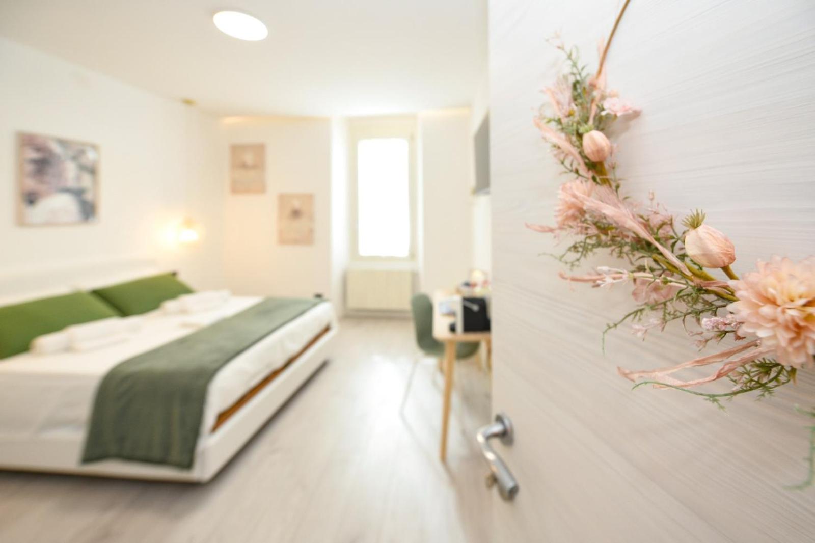 Casa Daniela Villa Desenzano del Garda Exteriör bild